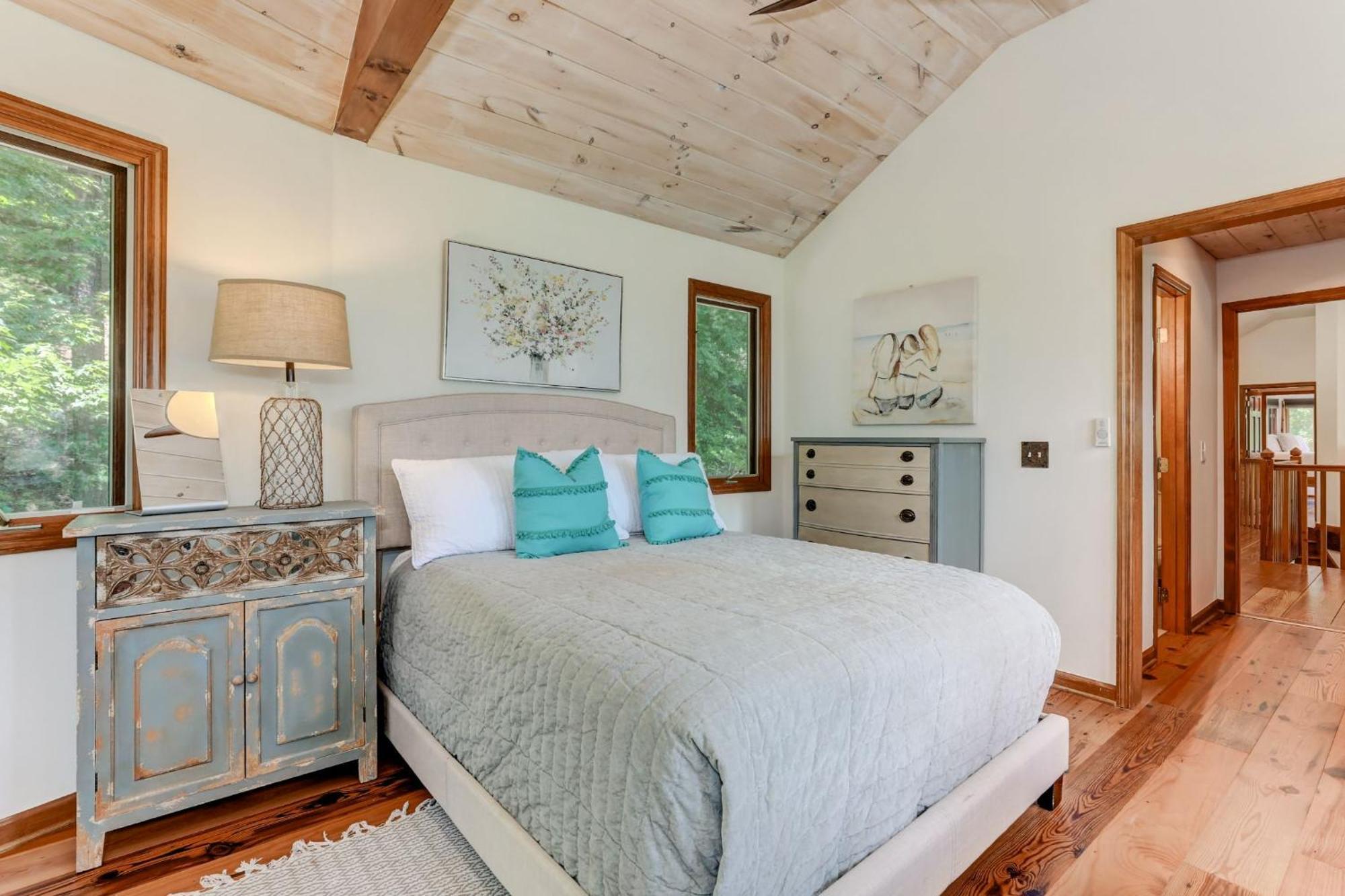 Falken Haus - Relax In Seclusion With Panoramic Lake Views Jasper Exterior photo